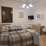 La Rosa Del Castello 卡斯特罗维拉里